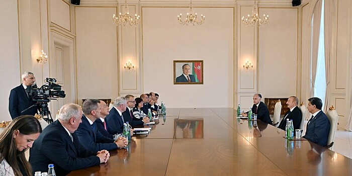 Ильхам Алиев встретился с председателем парламента Словакии