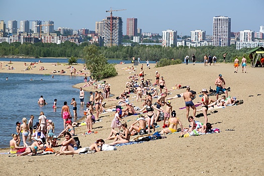 Шесть официальных пляжей открыли для купания в Новосибирске