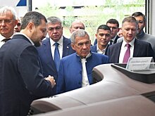 Рустам Минниханов оценил производственные площадки и спортшколу в Набережных Челнах