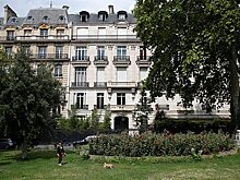 Роскошную квартиру миллионера-педофила продали со скидкой в Париже