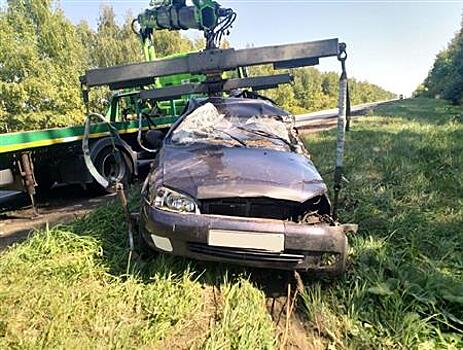 В Сызранском районе водитель Volkswagen Touareg столкнулся с двумя машинами