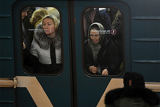 Поезд запутался в московском метро