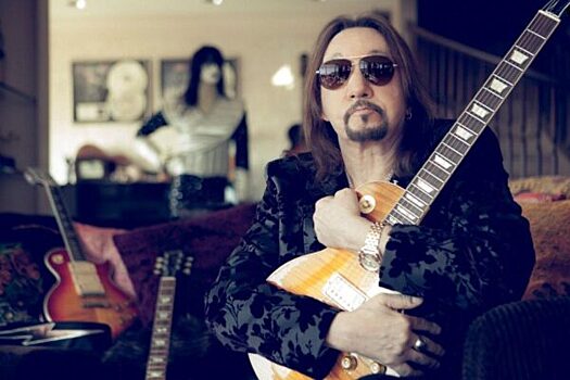 Скончался сооснователь и гитарист Kiss Эйс Фрейли