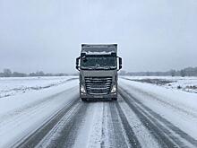 В Подмосковье на видео сняли, как фура попала в жесткое ДТП
