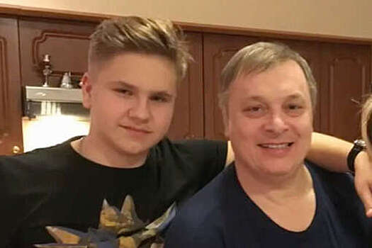 kp.ru: сбежавший в Америку Андрей Разин забросил могилу 16-летнего сына