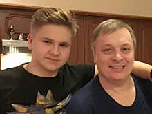 kp.ru: сбежавший в Америку Андрей Разин забросил могилу 16-летнего сына