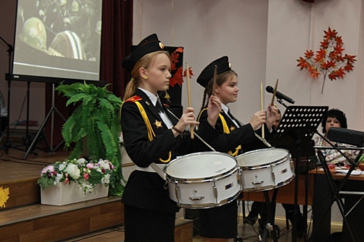 Праздник для педагогов-ветеранов, посвященный Дню учителя, состоялся в Новогиреево