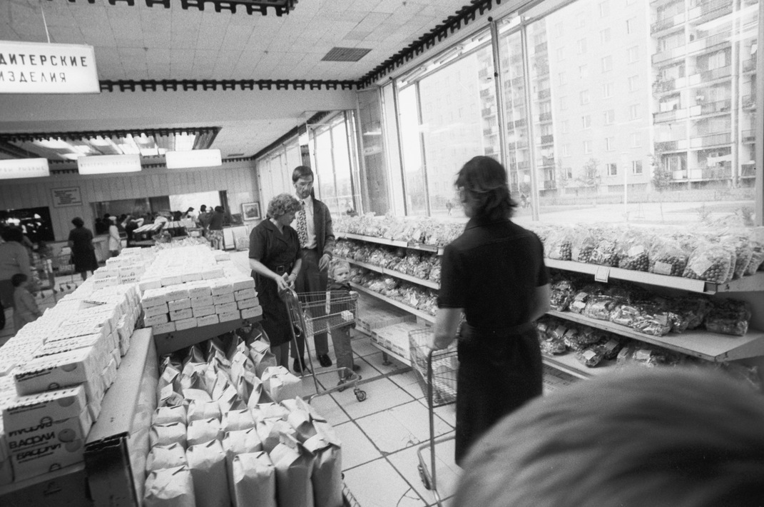 первый универмаг сайт. дебенхамс в москве. первый универмаг владивосток. первый универмаг. универмаг московский магазины.