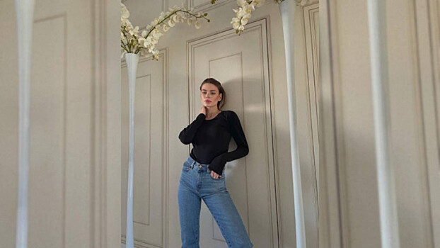 22-летняя супруга Преснякова Алена Краснова опубликовала видео с оголенной грудью