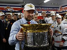 «Это праздник всей России». Экс-игрок «Металлурга» — о прощальном матче Мозякина