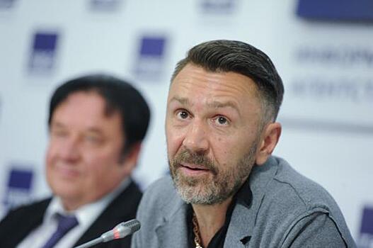 Скрытные и тихие: что случилось со старшими детьми Сергея Шнурова