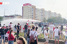 В Бресте силовики применили водомет, чтобы разогнать протестующих