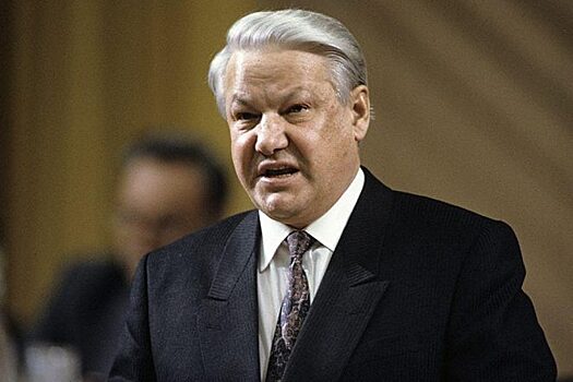 Кто сбросил Бориса Ельцина с моста в 1989 году
