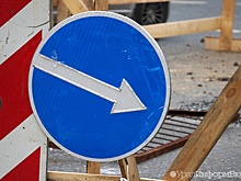 На трассе в Свердловской области перевернулась бетономешалка – движение ограничено