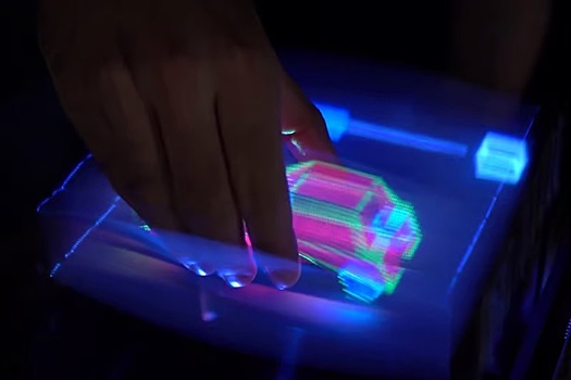 Испанские инженеры создали первый интерактивный 3D-голографический дисплей