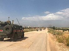 Российские военные в Сирии перебросили боевую технику через Евфрат