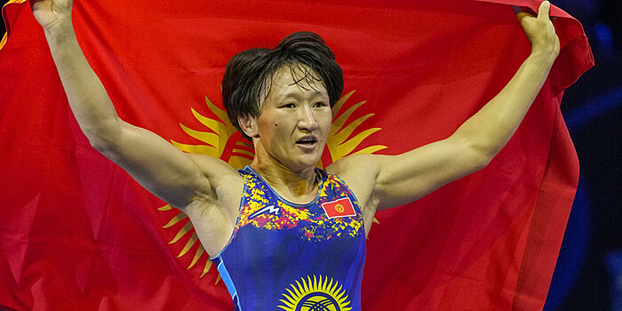 Айсулуу Тыныбекова из Кыргызстана стала трехкратной чемпионкой мира по борьбе