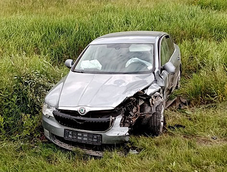 Шесть человек пострадали в ДТП с участием Renault и Skoda в Омской области