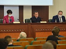 И.о. руководителя исполкома Нижнекамского района РТ призвал закрывать ТЦ в случае "ковидных" нарушений