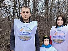 Эковолонтеры собрали 20 мешков мусора на берегу Сейма в Курске