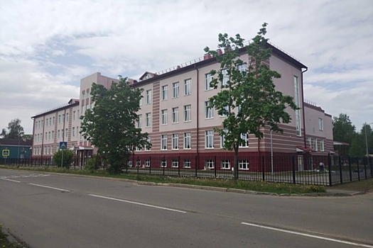 В Лодейном Поле реконструировали школу на 350 мест