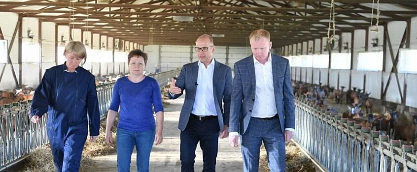 Глава Удмуртии посетил предприятие по производству продуктов из козьего молока в Воткинском районе