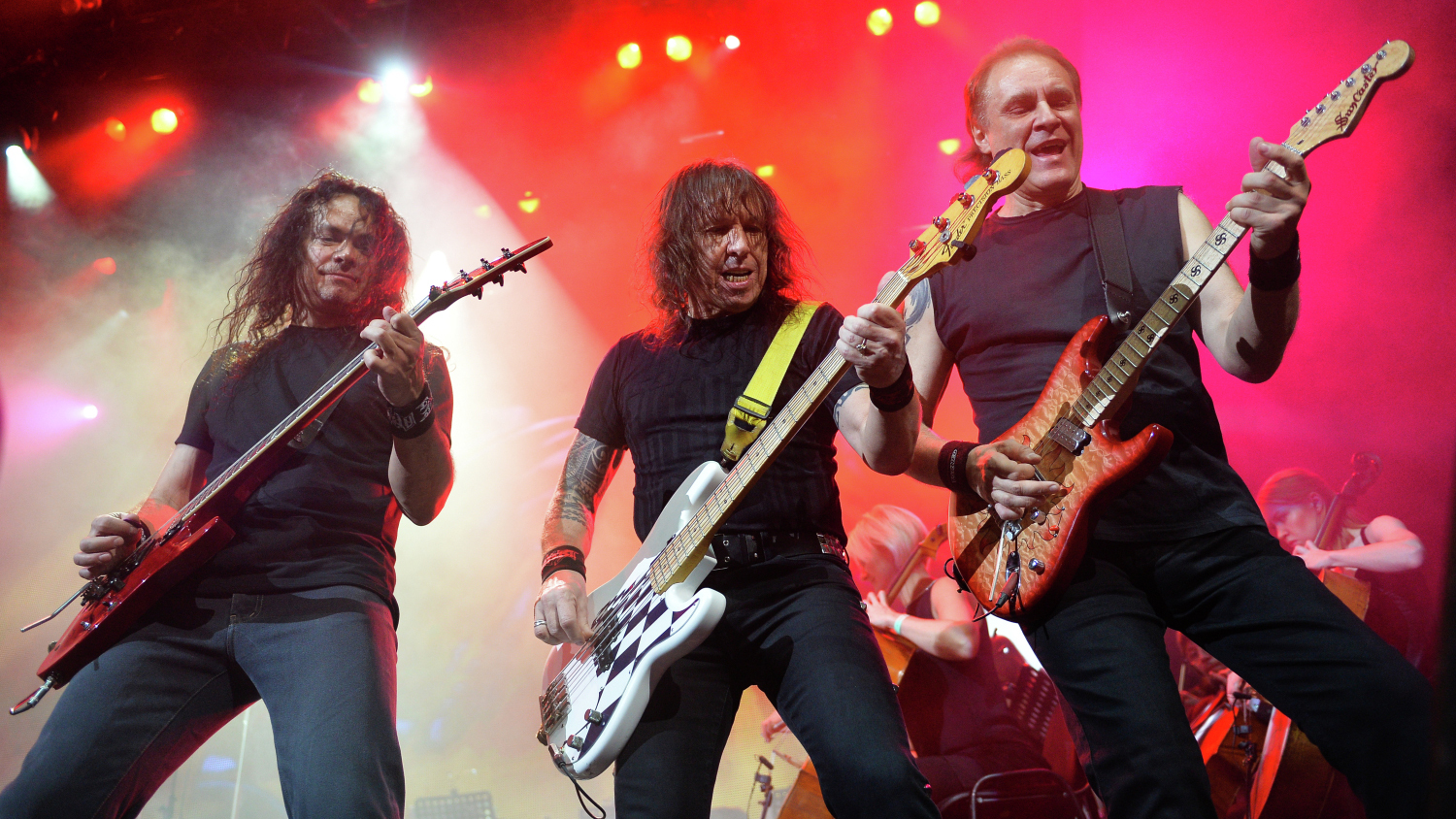 Участники группы «Ария» (слева направо: Сергей Попов, Виталий Дубинин, Владимир Холстинин)