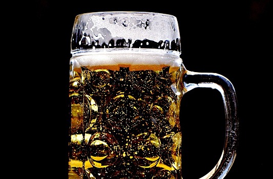 Carlsberg приостановит производство пива под своим брендом в России