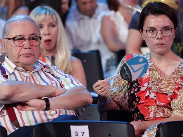 Жена Петросяна посоветовала начинать будни с похода в музей