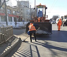 40 единиц спецтехники и 305 рабочих задействованы на очистке улично-дорожной сети в Московском районе