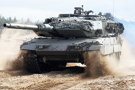 РИА Новости: под Херсоном ВC РФ уничтожили немецкий танк Leopard, утопив его в болоте