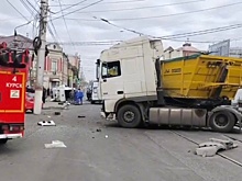 В Курске самосвал столкнулся со скорой помощью