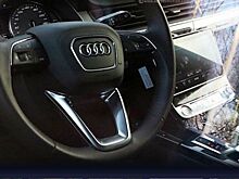 Опубликованы шпионские фото салона Audi Q8