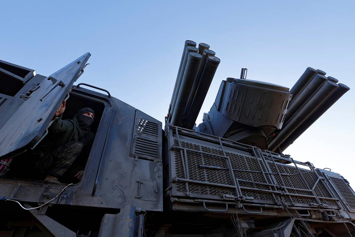 Украина за ночь выпустила по России свыше 220 беспилотников ВСУ