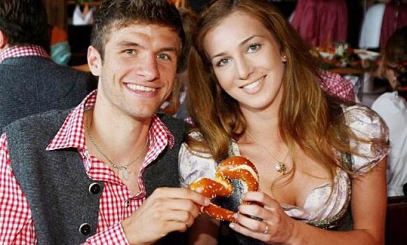 Девушка дня: Лиза - очаровательная жена Томаса Мюллера