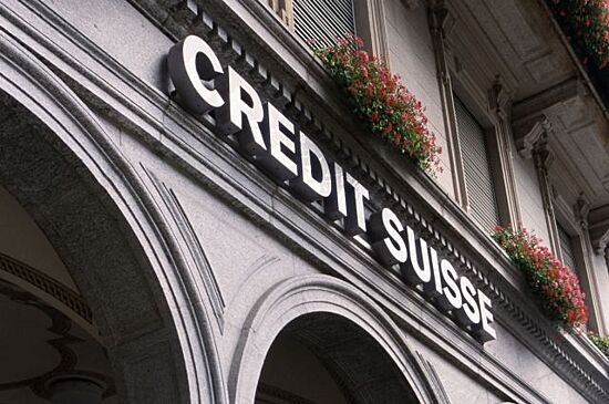Акции банка Credit Suisse упали до рекордно низких значений
