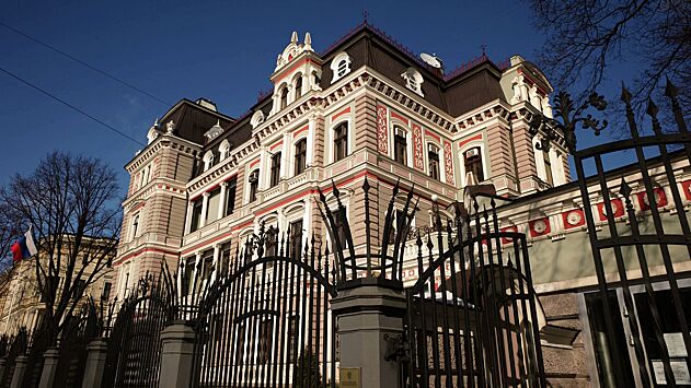 Посольство России в Латвии развенчало фейк о совке