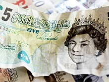 Британский фунт упал до минимума с весны 2017 г. после отмены парламентского голосования