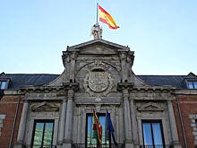 Испания может ограничить въезд с пятилетними загранпаспортами