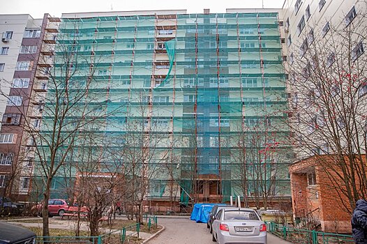 Андрей Иванов проверил ход капремонта многоквартирных домов на улице Фасадная в Лесном городке