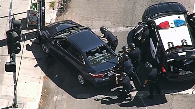 Полиция задержала молодого человека, удерживавшего заложников в Голливуде