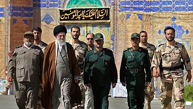 Рухани пытается лишить КСИР экономической мощи