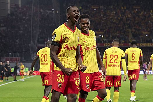 Чемпионат Франции: Ланс – лидер Лиги 1, рассказ о команде Пьера Сажа – ведущие игроки, тактическая схема, почему опережает ПСЖ