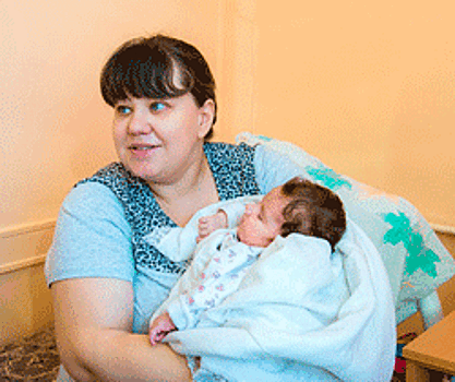 Челябинские врачи спасли от слепоты двухмесячную малышку