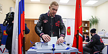 Выборы в Петербурге: свои голоса отдали служители монастыря и хоккейная команда