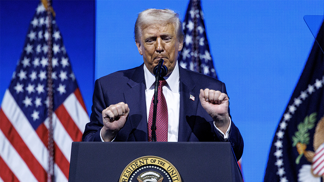 Мирзиеев заявил, что в Узбекистане Трампа называют «президентом мира»