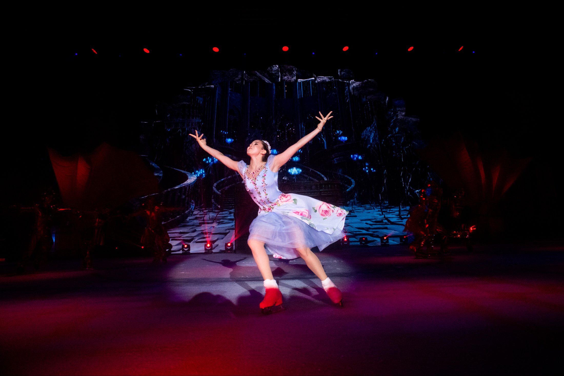 Шоу камиллы валиевой в краснодаре. Камила валиева на шоу татьяны навки. Шоу камиллы валиевой в краснодаре. Шоу камиллы валиевой в краснодаре. Камила валиева шторм.