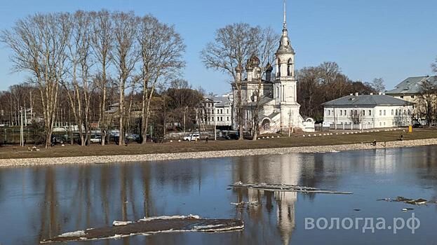 Уровень воды в реке Вологде - 110,51 метра по Балтийской системе