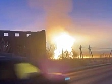 Огромный столб огня и зарево в Омской области были видны за несколько километров