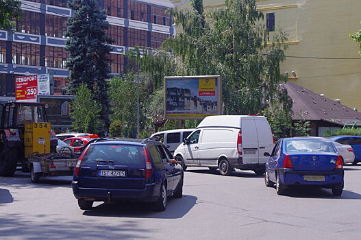 Под Радой началась масштабная акция протеста владельцев иностранных авто